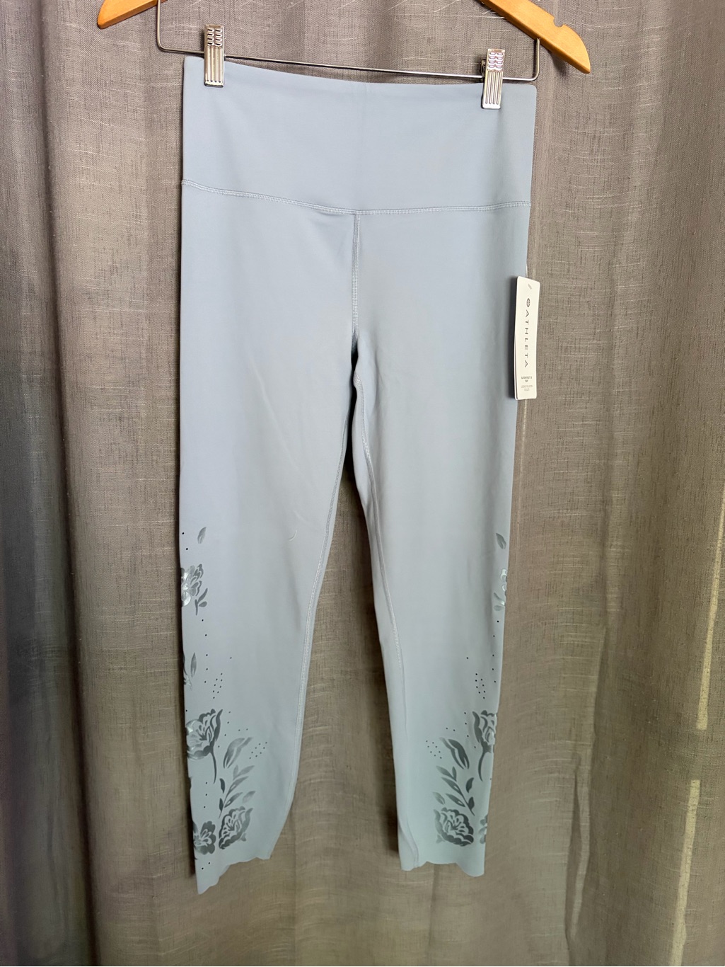 Athleta Elation Eyelet 7/8 Tight